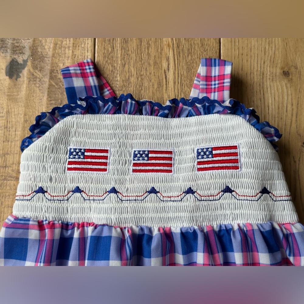 Boutique Red White Blue Smocked American Flags Patriotic Dress size 5 - Picture 3 of 9